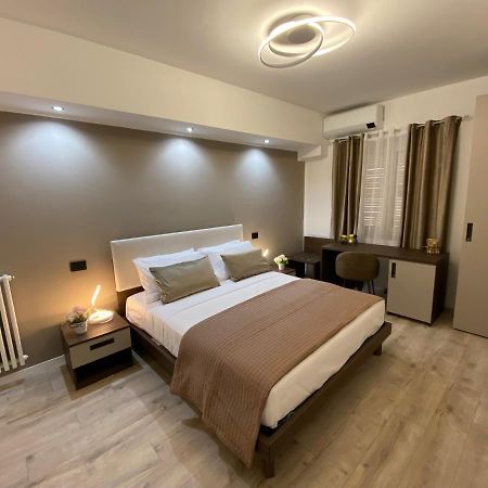 Hotel Plaza Ungheria 巴勒莫 外观 照片