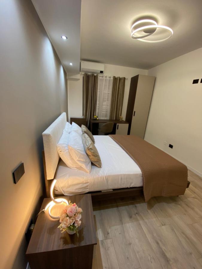Hotel Plaza Ungheria 巴勒莫 外观 照片