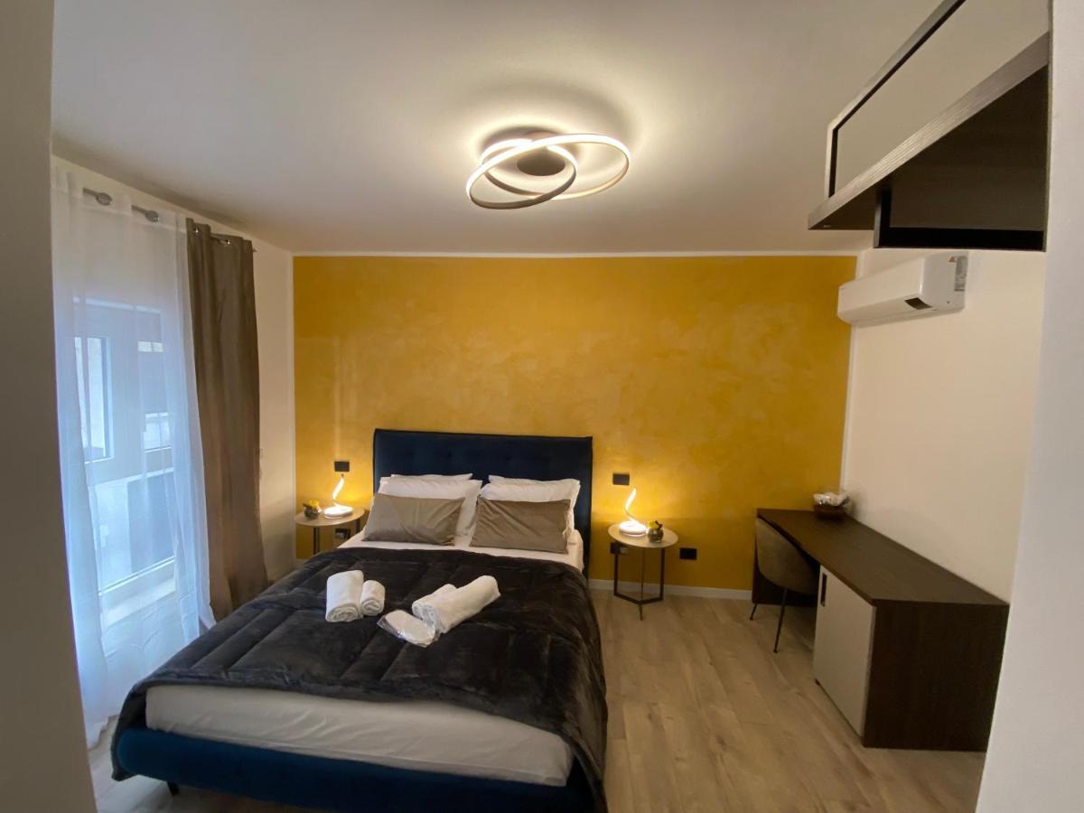 Hotel Plaza Ungheria 巴勒莫 外观 照片